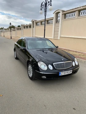 ������ Mercedes-Benz E 320