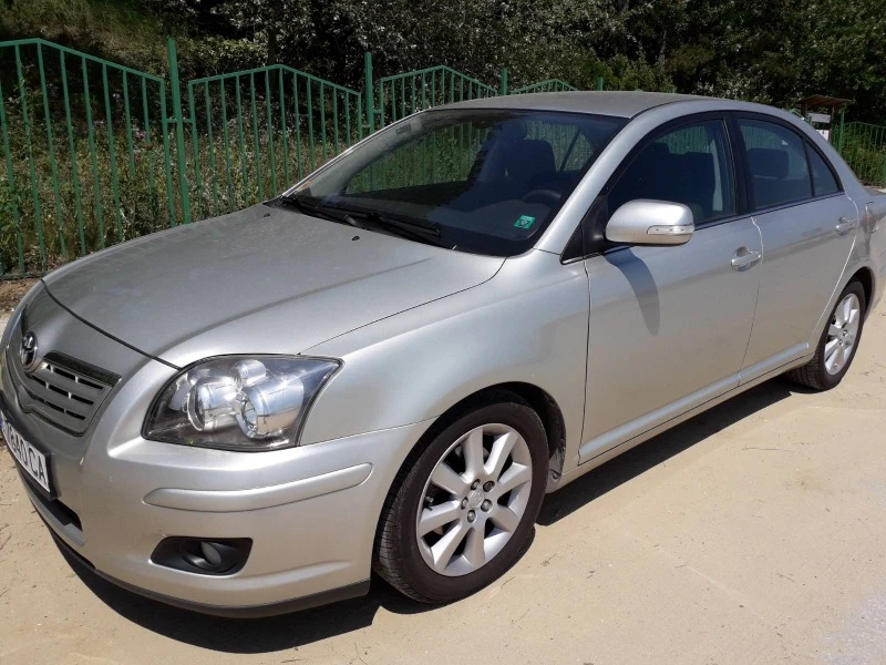 Toyota Avensis, снимка 1 - Автомобили и джипове - 47335375