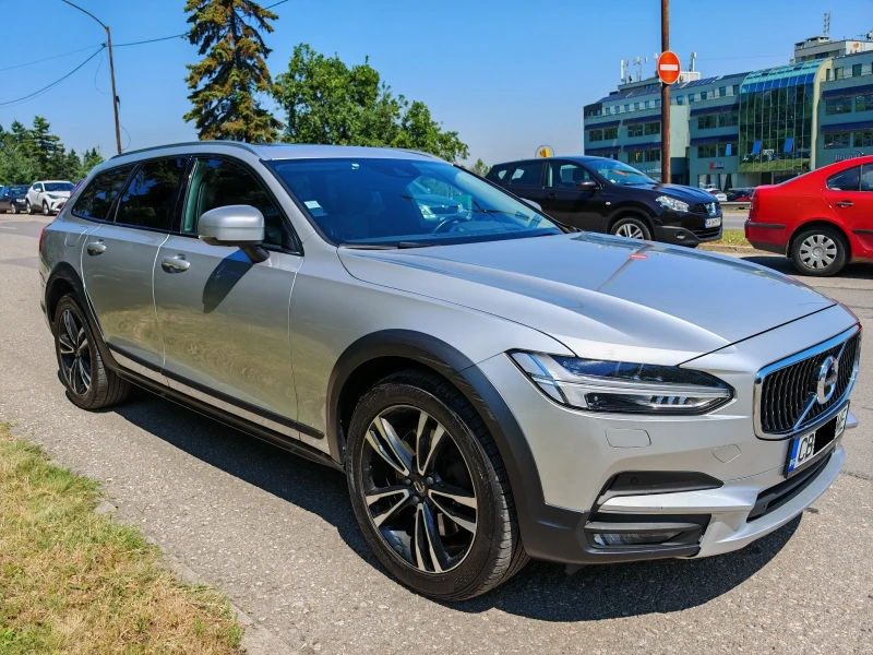 Volvo V90 Cross Country Inscription, снимка 3 - Автомобили и джипове - 47659440