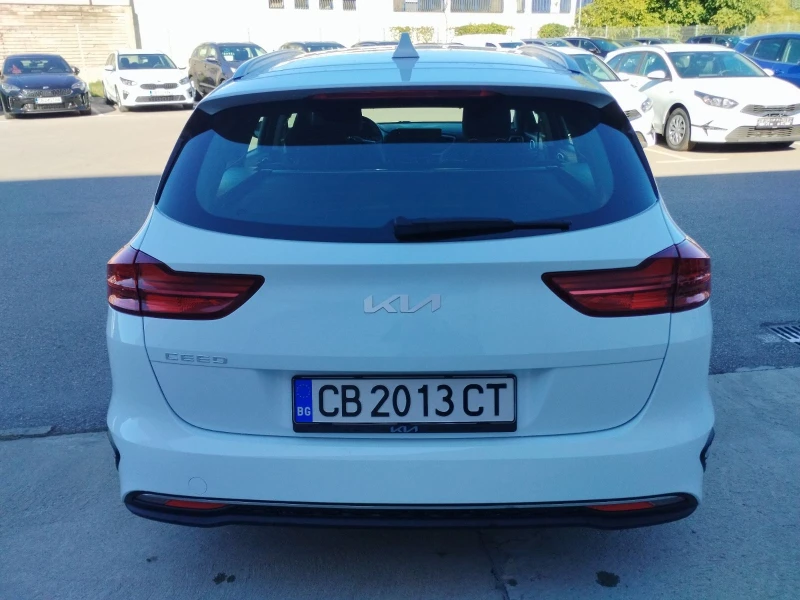 Kia Ceed 1.5 T-gdi Comfort, снимка 5 - Автомобили и джипове - 47418557