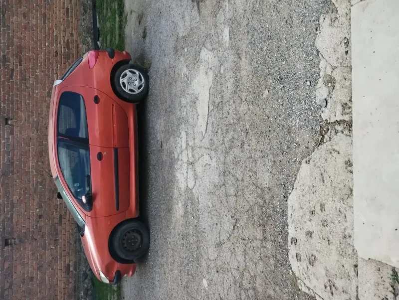 Peugeot 206, снимка 1 - Автомобили и джипове - 47620002