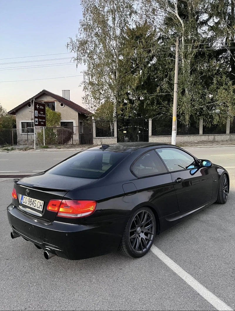 BMW 330 d, снимка 2 - Автомобили и джипове - 47908322