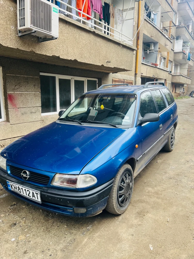 Opel Astra, снимка 2 - Автомобили и джипове - 48350959