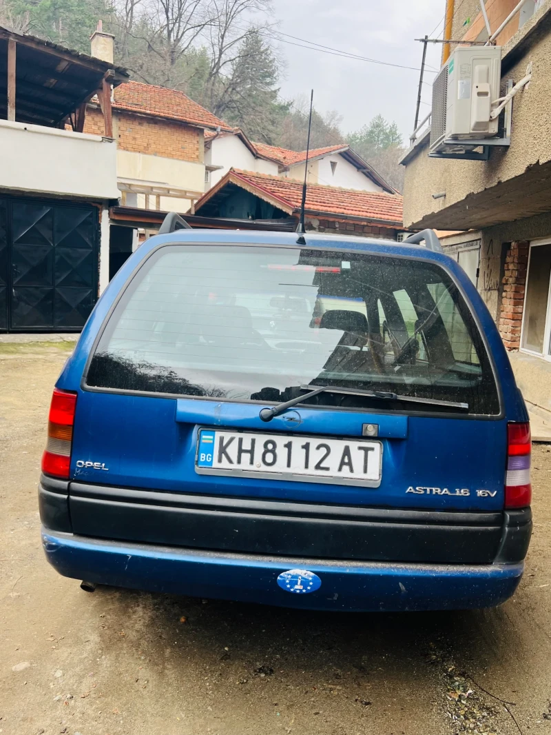 Opel Astra, снимка 4 - Автомобили и джипове - 48350959