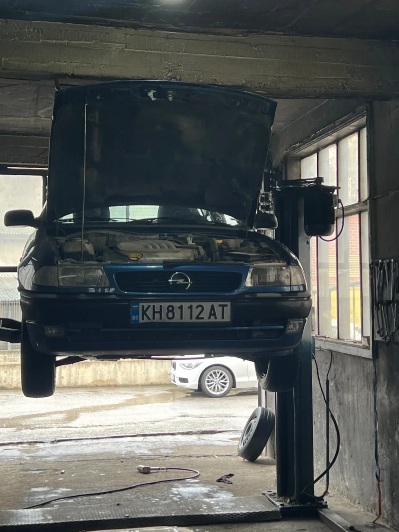 Opel Astra, снимка 5 - Автомобили и джипове - 48350959