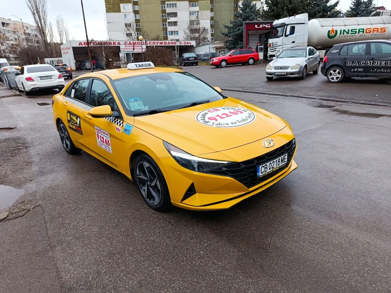 Hyundai Elantra, снимка 4 - Автомобили и джипове - 48353885