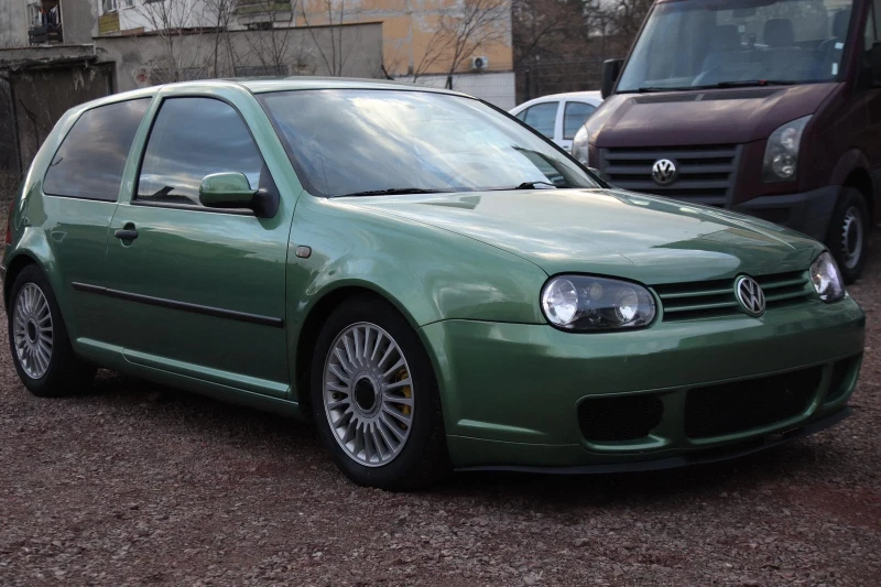 VW Golf 1.9 TDI 101+ + + , снимка 1 - Автомобили и джипове - 48634491