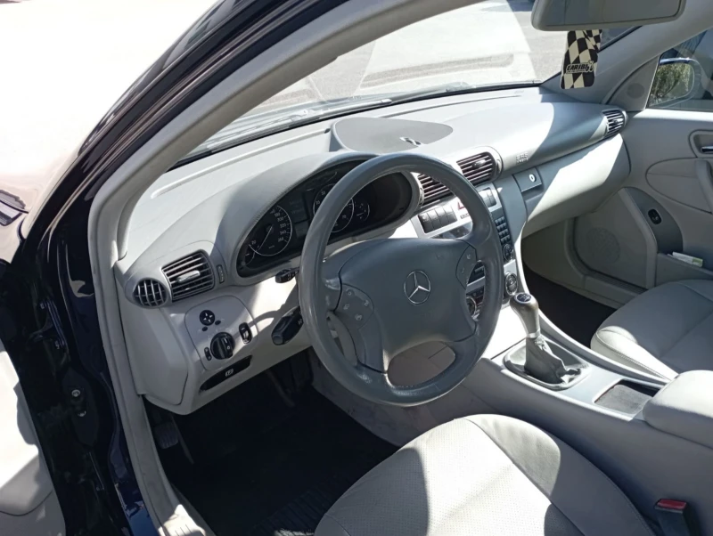 Mercedes-Benz C 230, снимка 9 - Автомобили и джипове - 52544407