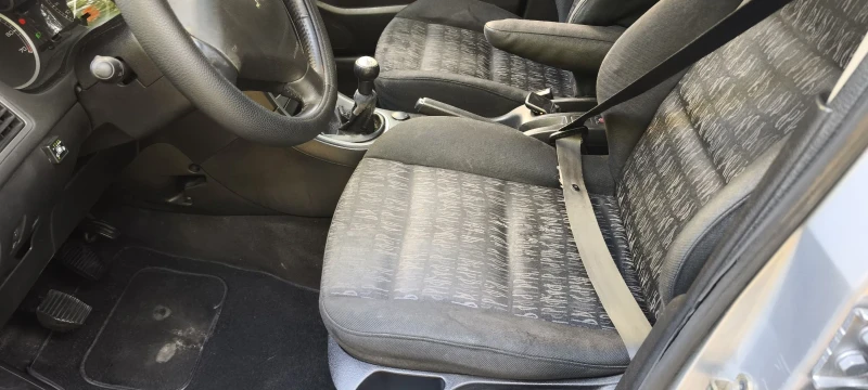 Peugeot 307 Газ бензин , снимка 13 - Автомобили и джипове - 51297032