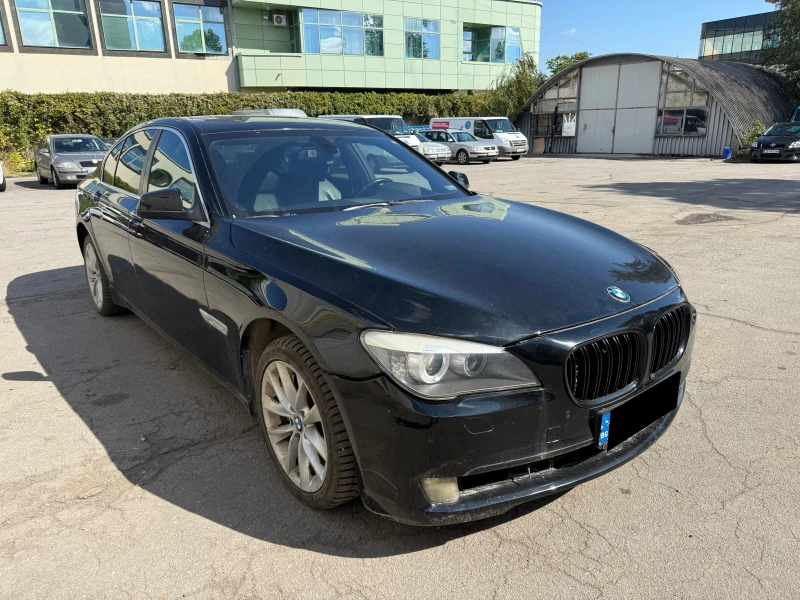 BMW 750 i xDrive, снимка 3 - Автомобили и джипове - 52008784