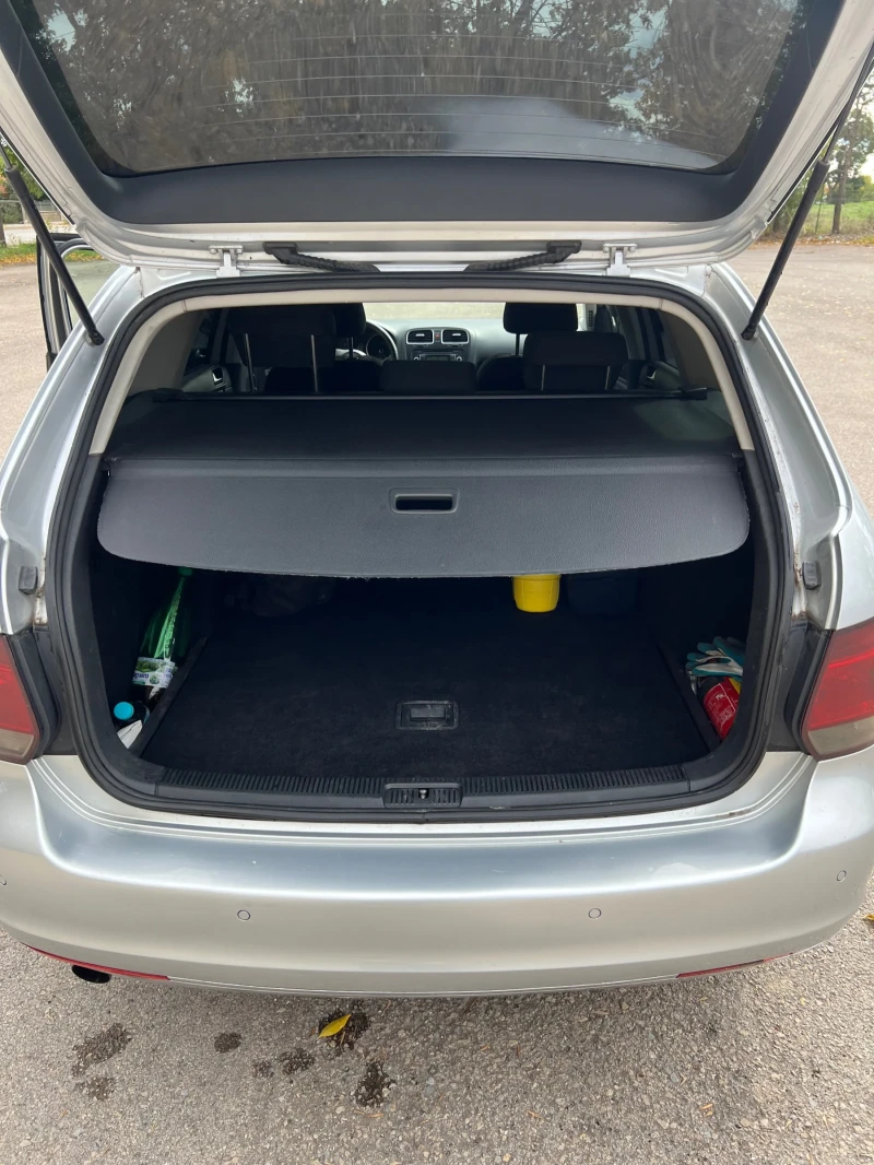VW Golf 1.6TDI АВТОМАТ, снимка 7 - Автомобили и джипове - 52678174