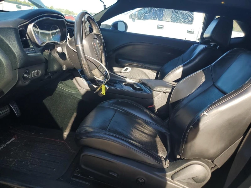 Dodge Challenger 3.6 SXT PLUS| 8-ZF| КОЖА| ПОДГР.&ОБДУХ.| FULL ЕКСТ, снимка 5 - Автомобили и джипове - 52912852