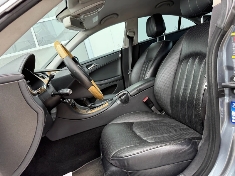 Mercedes-Benz CLS 500 280, снимка 10 - Автомобили и джипове - 53466440