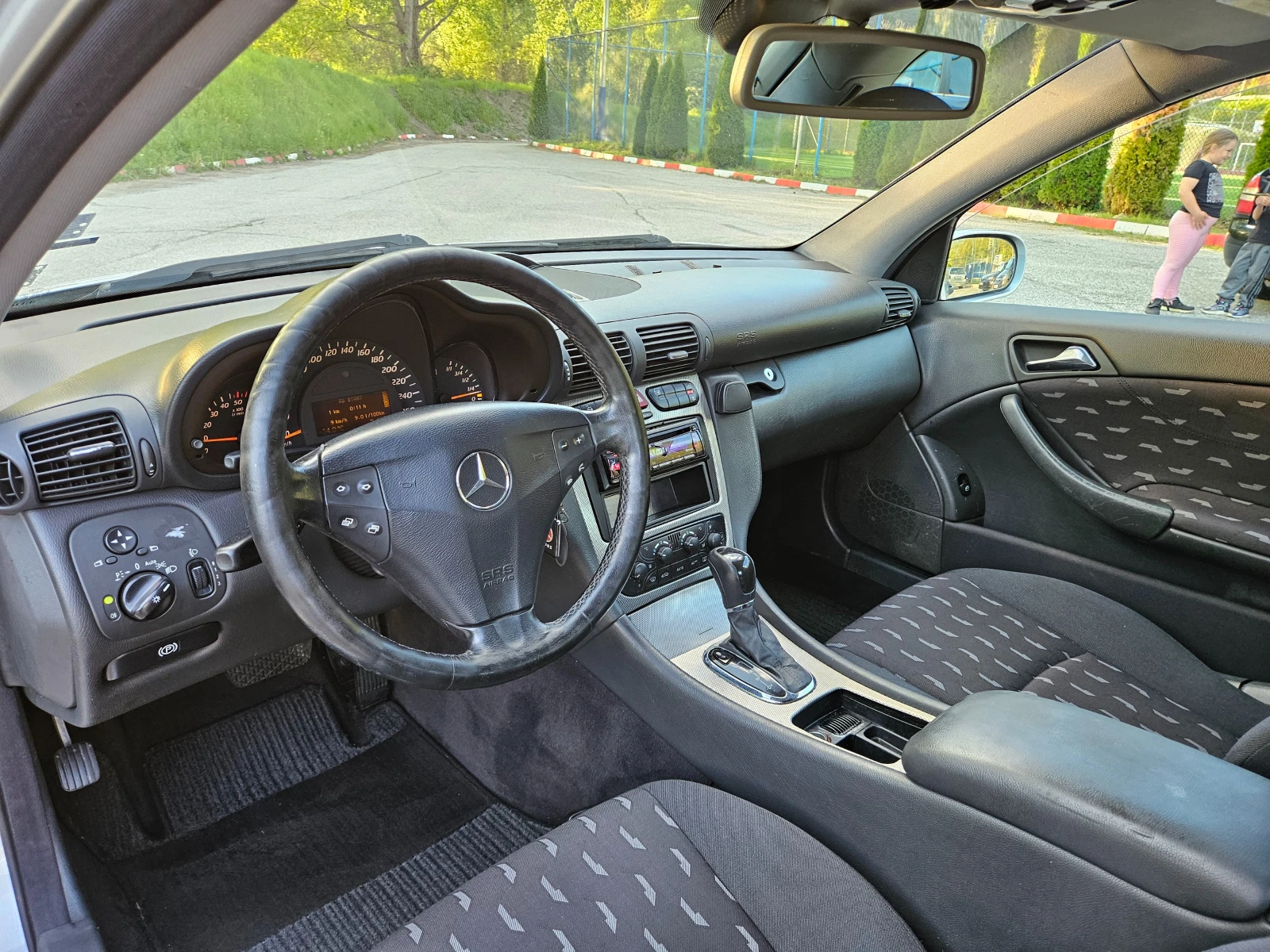 Mercedes-Benz C 220 2.2cdi Avtomat/Facelift/Panorama - изображение 9