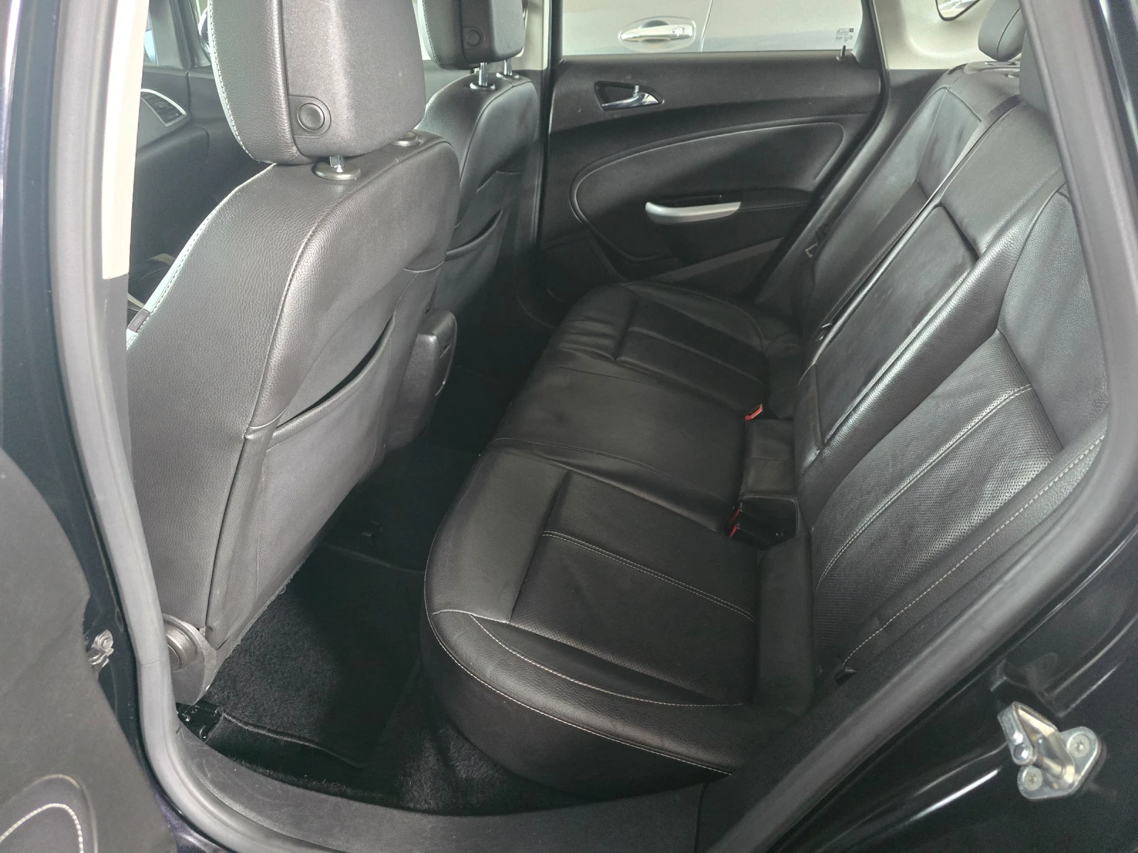 Opel Astra 1.6т 180к перфектна - изображение 9
