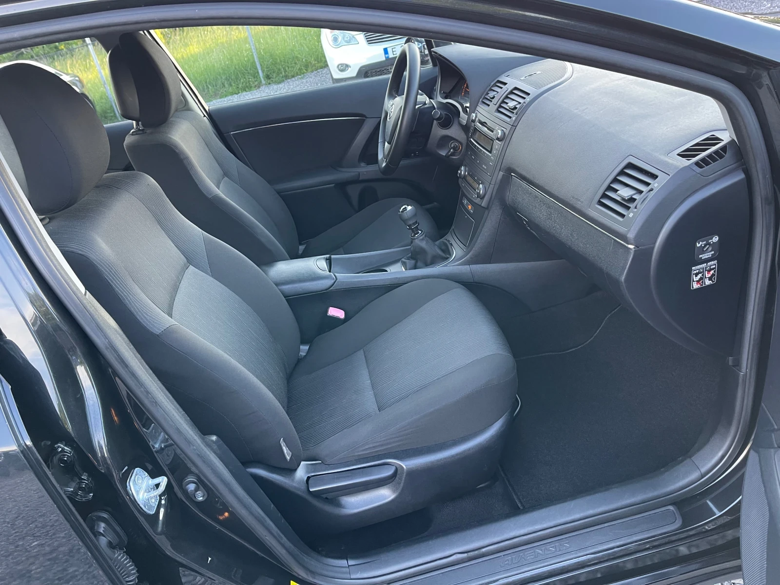 Toyota Avensis 1.8 VVTI Бензин, 147 Hp, 2 комплекта гуми с джанти - изображение 10