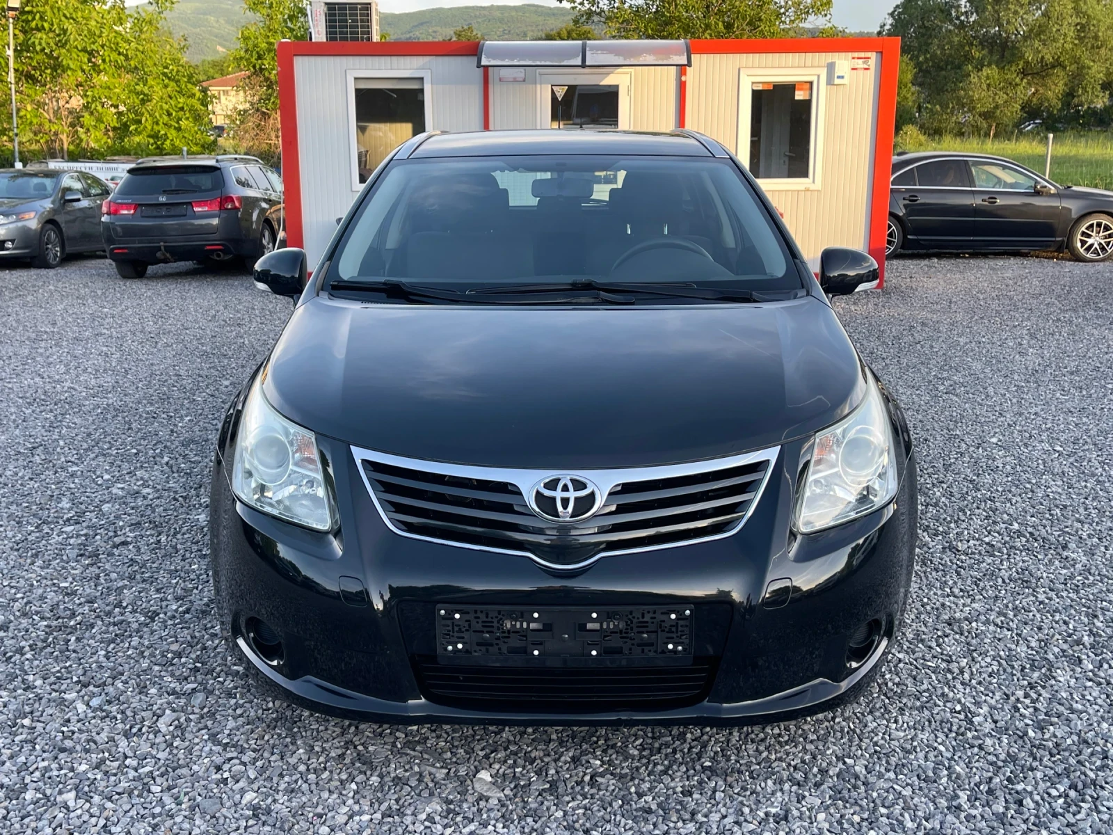 Toyota Avensis 1.8 VVTI Бензин, 147 Hp, 2 комплекта гуми с джанти - изображение 3