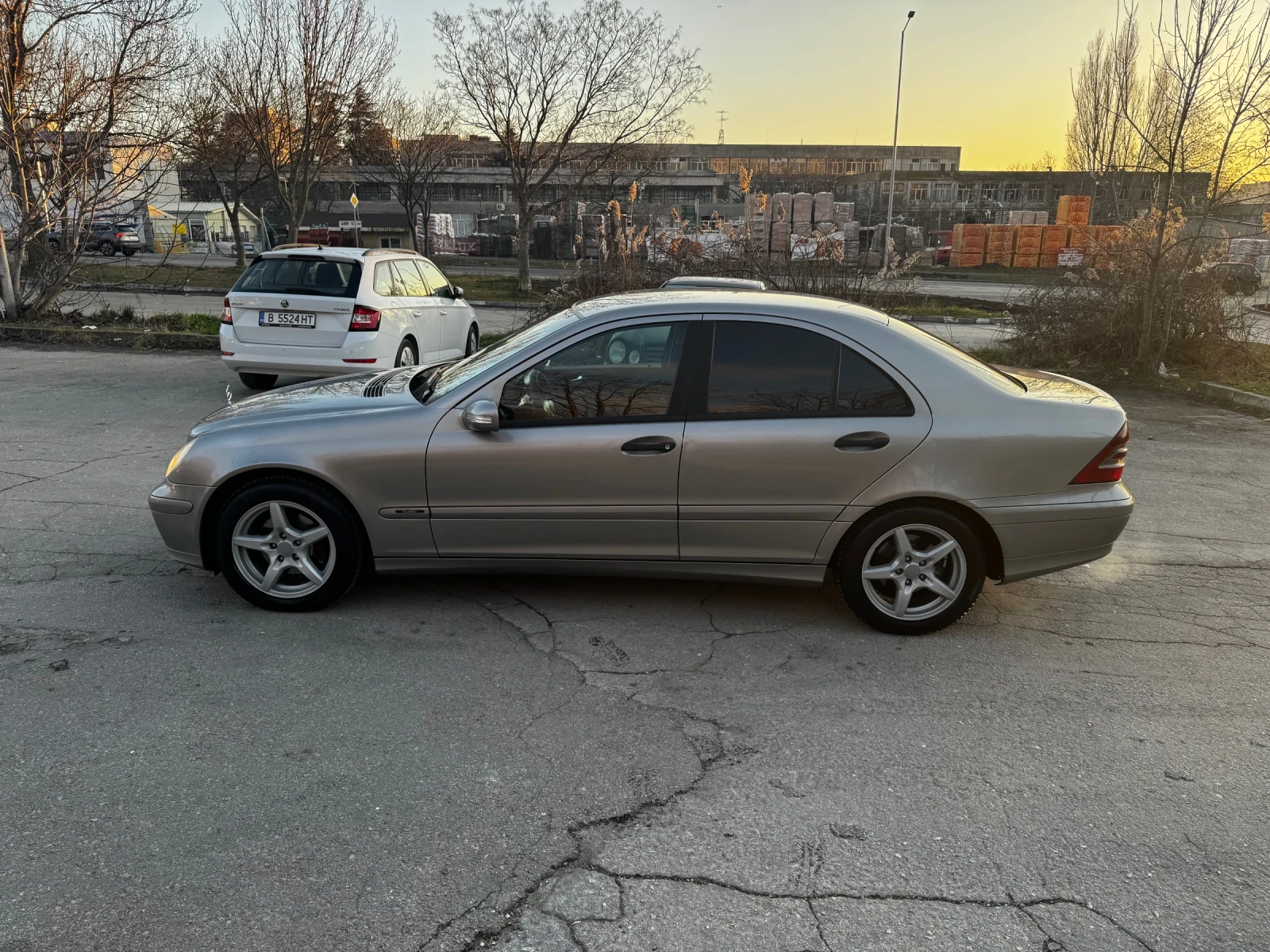 Mercedes-Benz C 220  - изображение 2