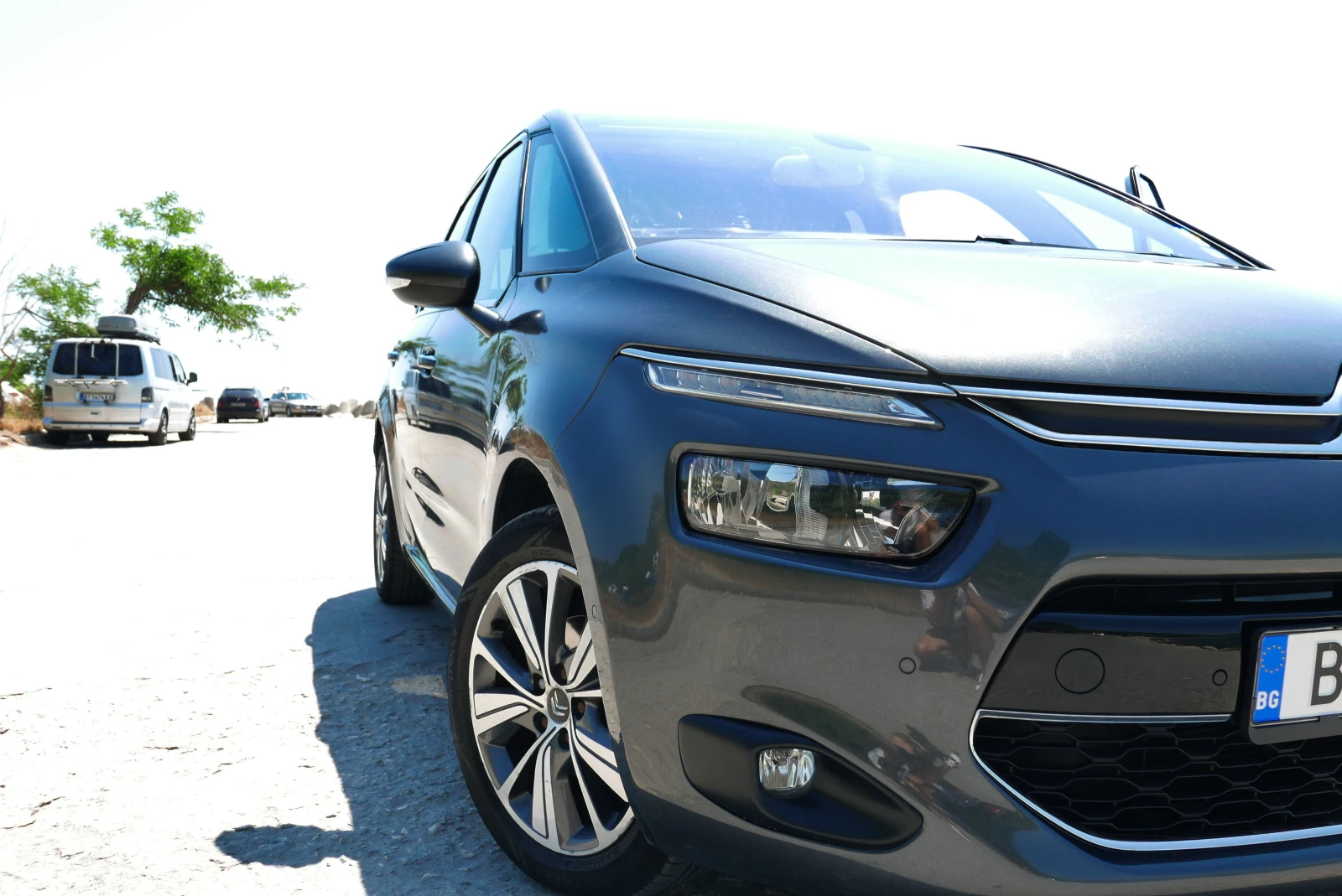 Citroen C4 Picasso 1.6 e-HDi Exclusive - изображение 6