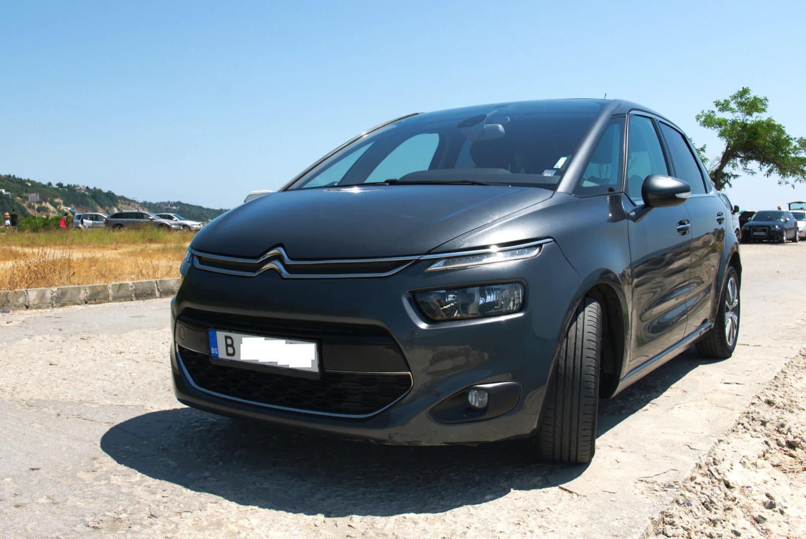 Citroen C4 Picasso 1.6 e-HDi Exclusive - изображение 2