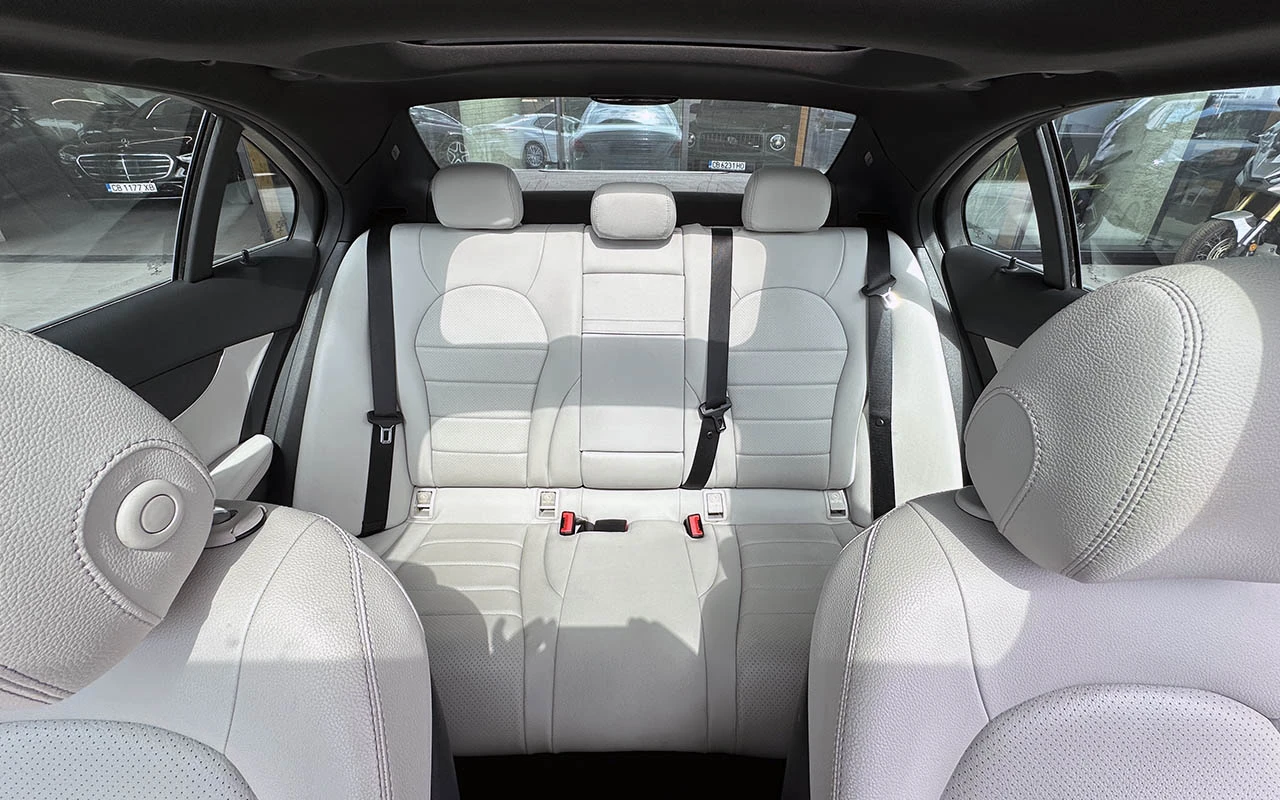 Mercedes-Benz C 300 4MATIC Avantgarde - изображение 4