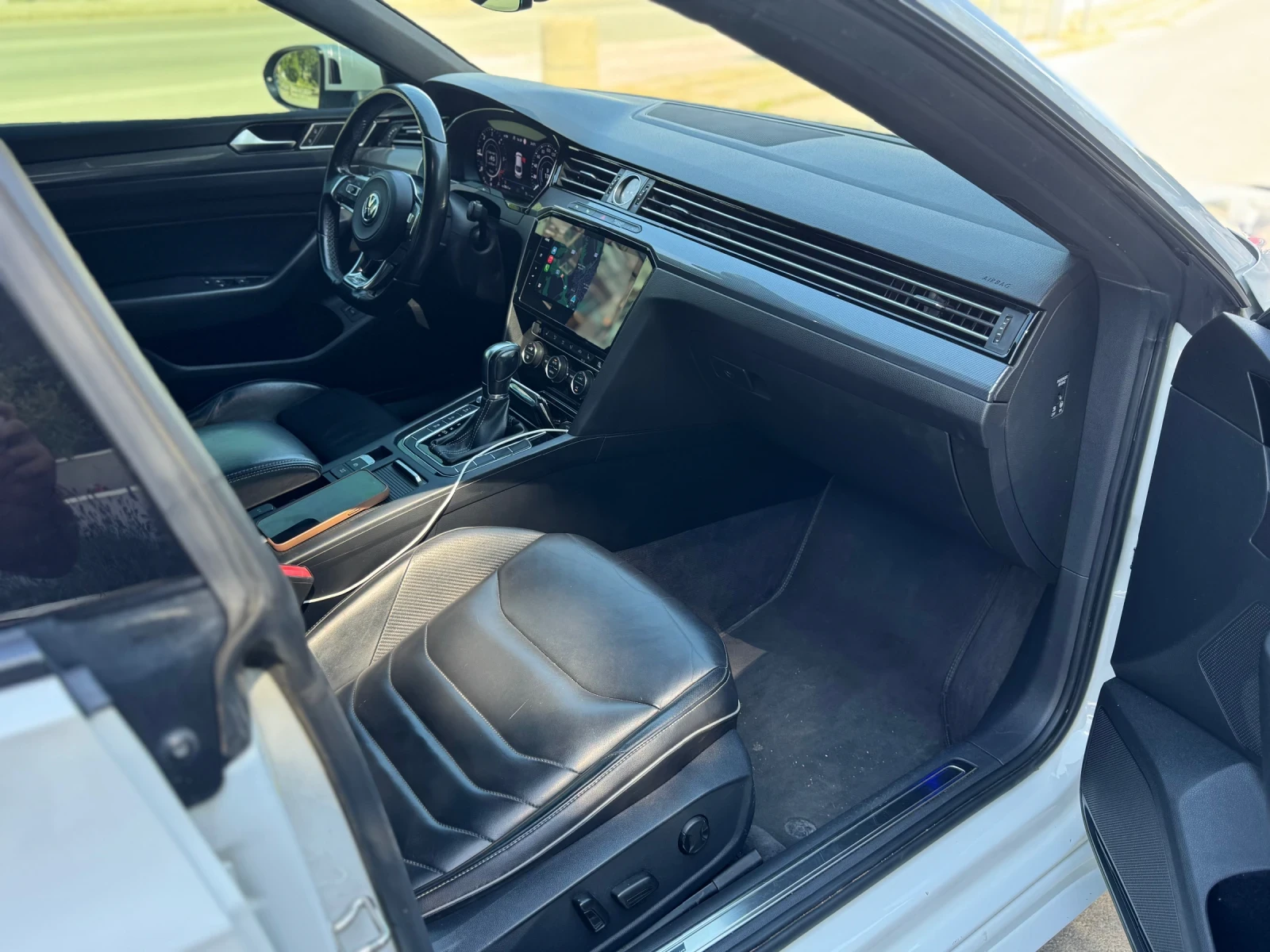 VW Arteon BITDI R-line FULLMAX EXTRA* БАРТЕР* * * , снимка 9 - Автомобили и джипове - 52108072