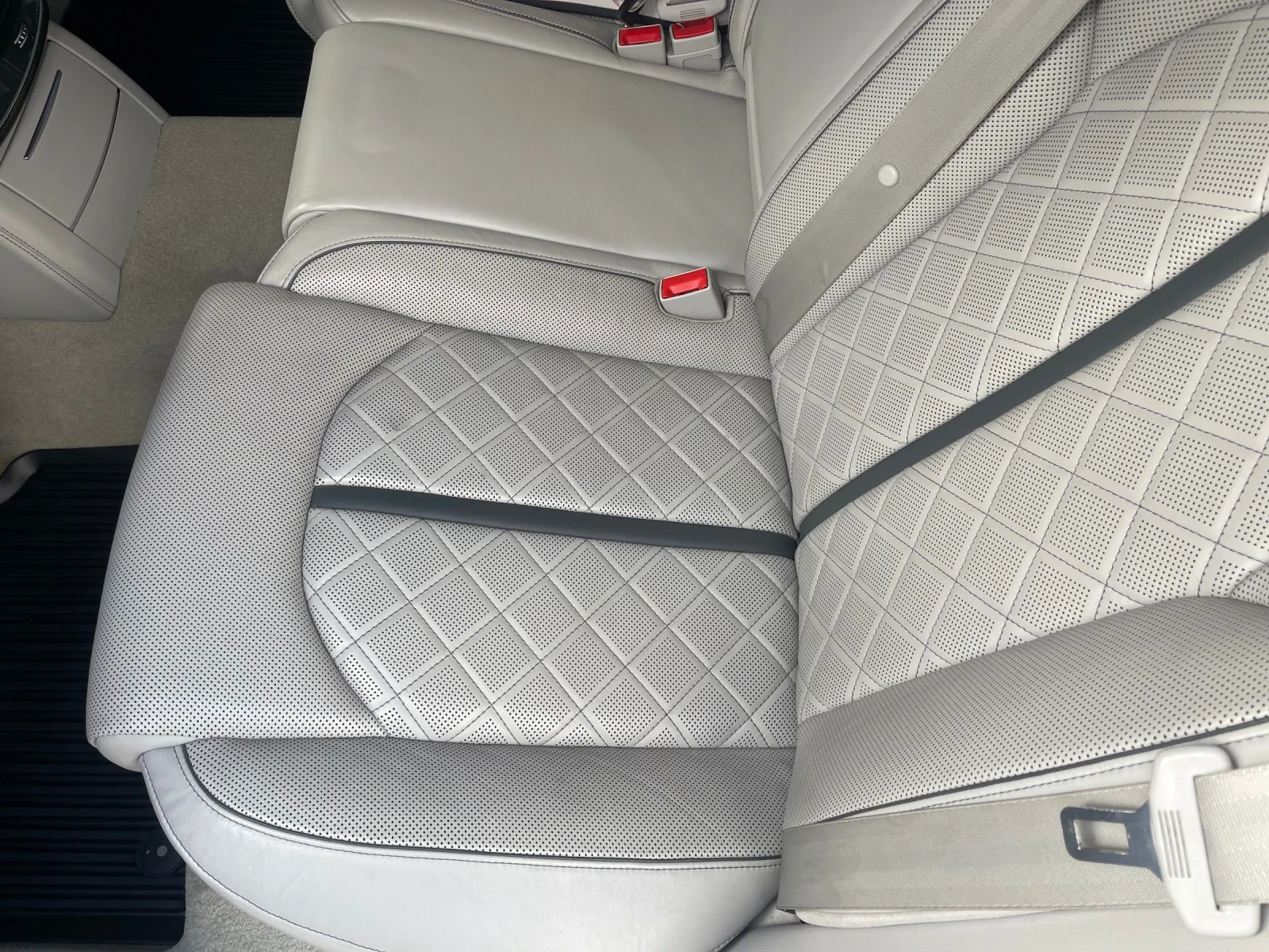 Audi S8 | Mobile.bg   10