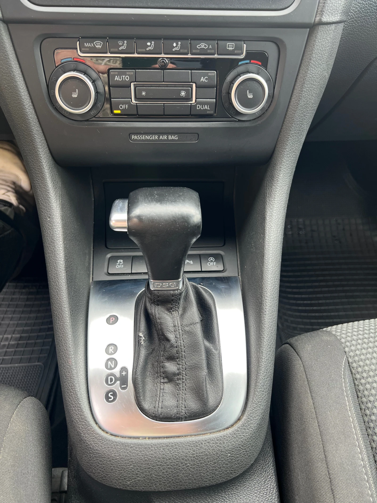 VW Golf 1.6TDI ������� | Mobile.bg � ����������� 12