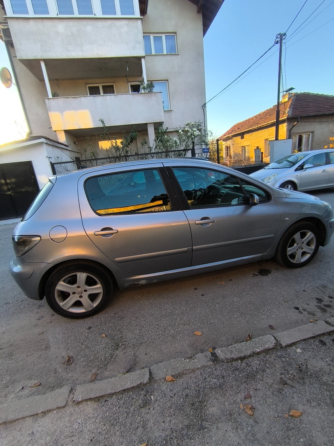 Peugeot 307 2.0 HDI 110 - изображение 3