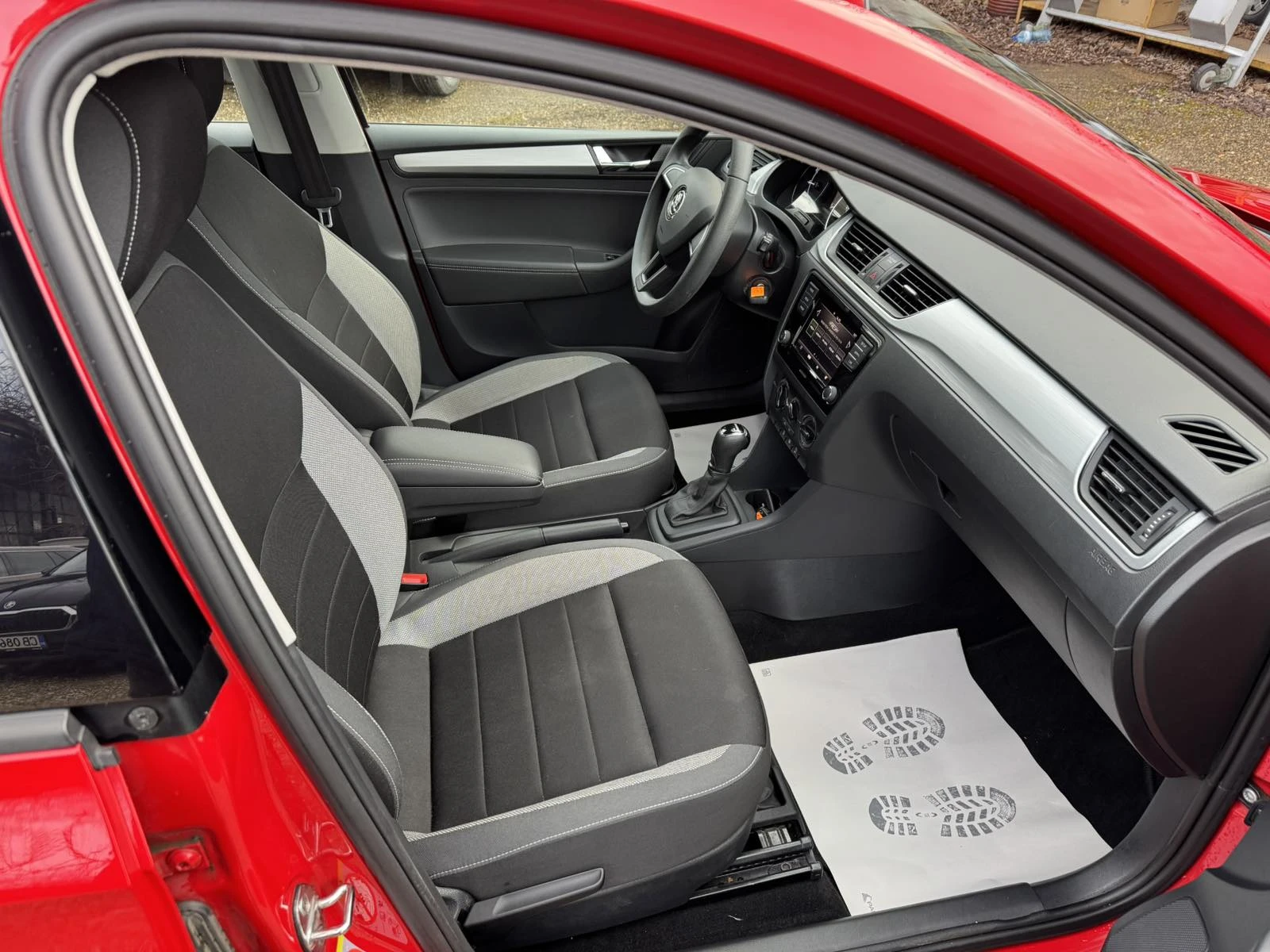 Skoda Rapid 1.0 TSI 7DSG - изображение 6