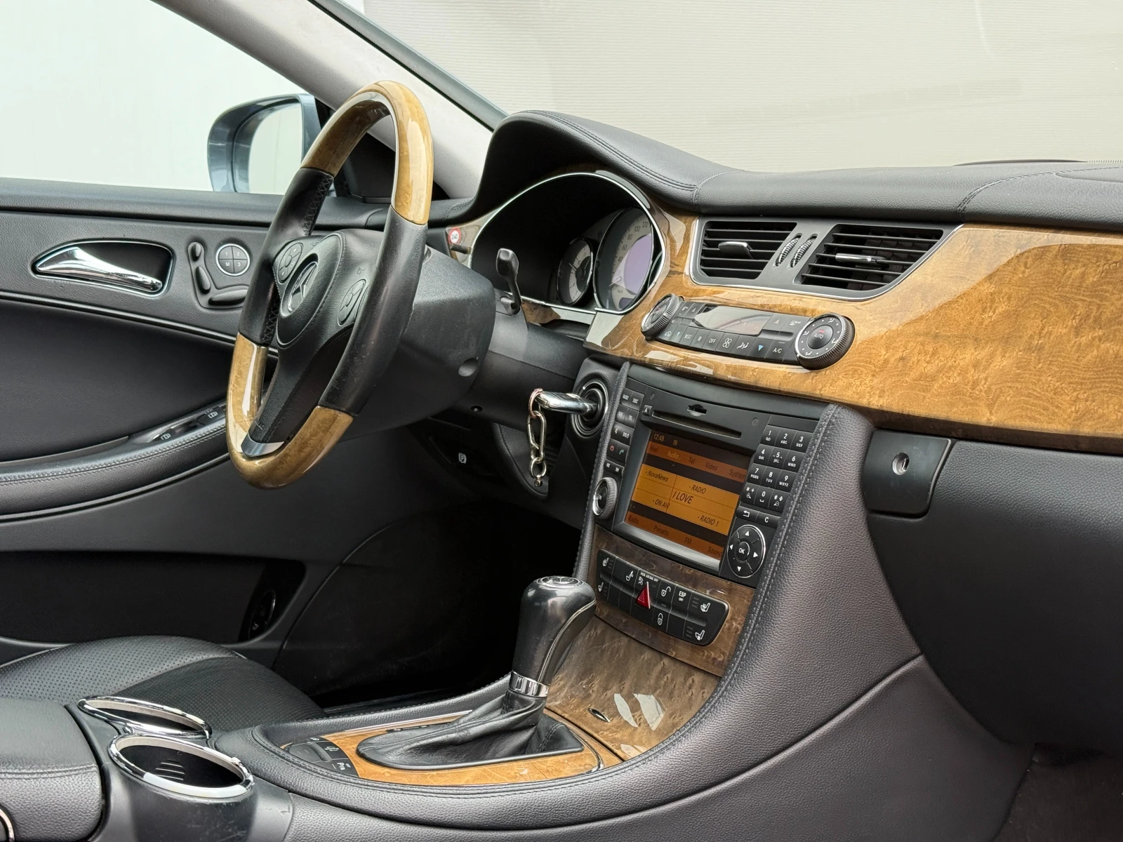 Mercedes-Benz CLS 500 280, снимка 9 - Автомобили и джипове - 53466440