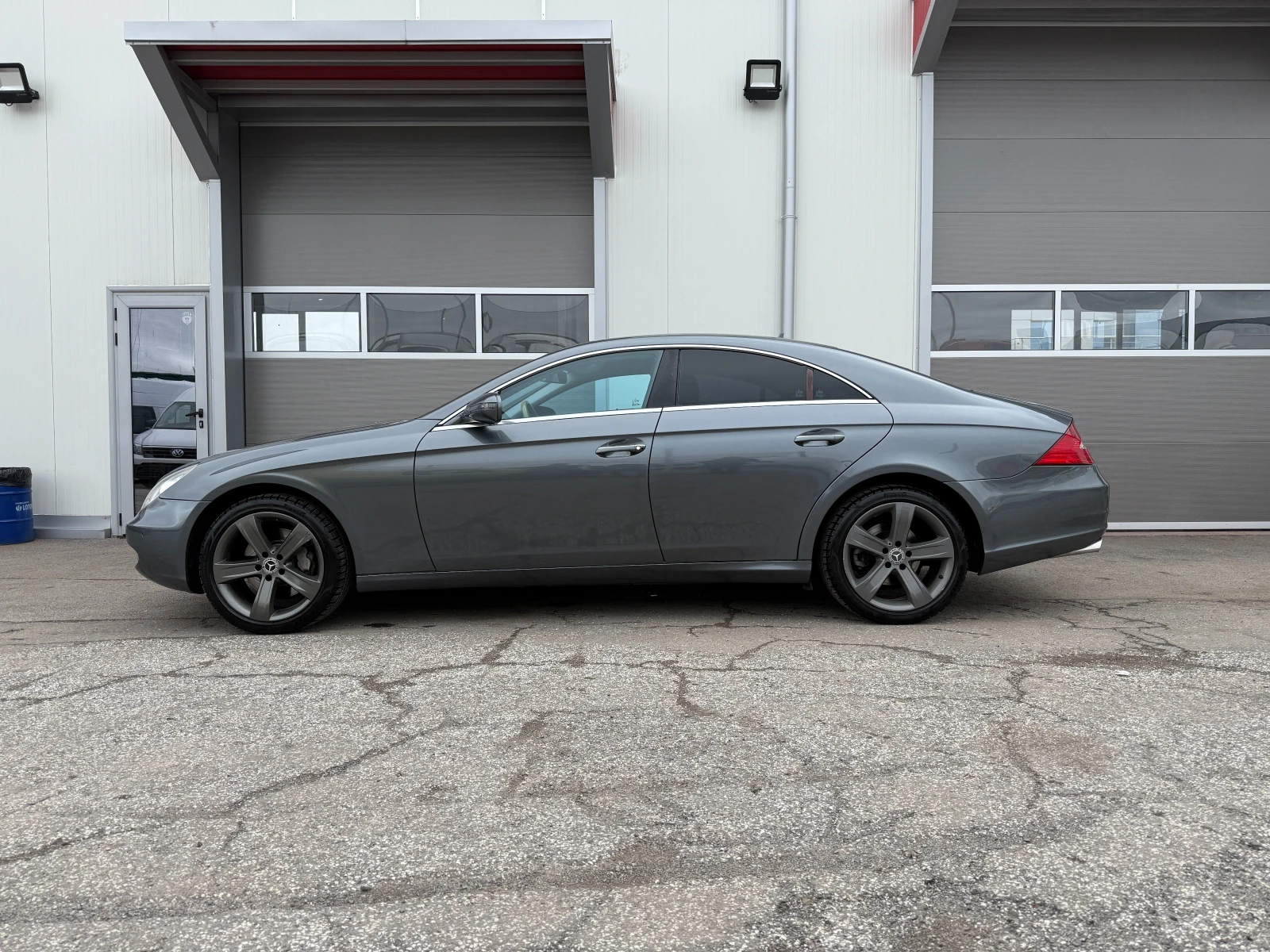 Mercedes-Benz CLS 500 280, снимка 2 - Автомобили и джипове - 53466440