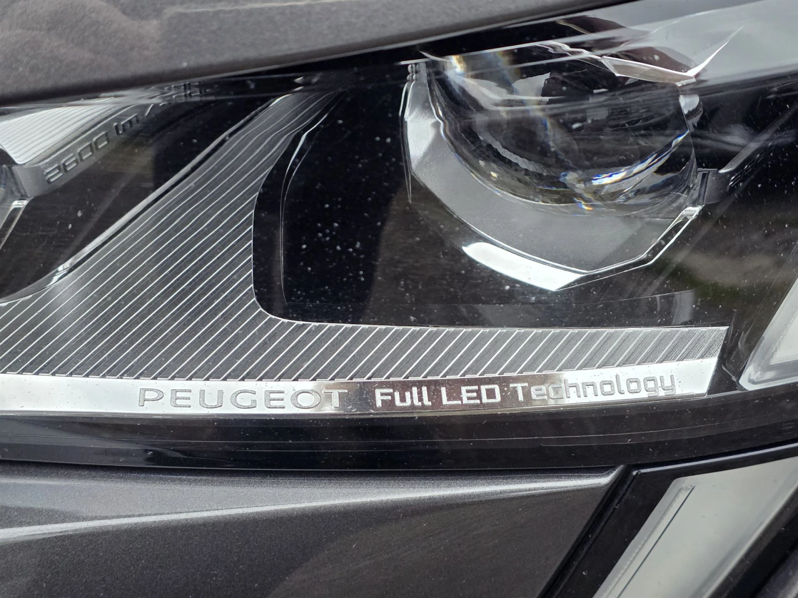 Peugeot 508 1.2 PureTech Allure Pack ЕАТ8, снимка 16 - Автомобили и джипове - 53528082