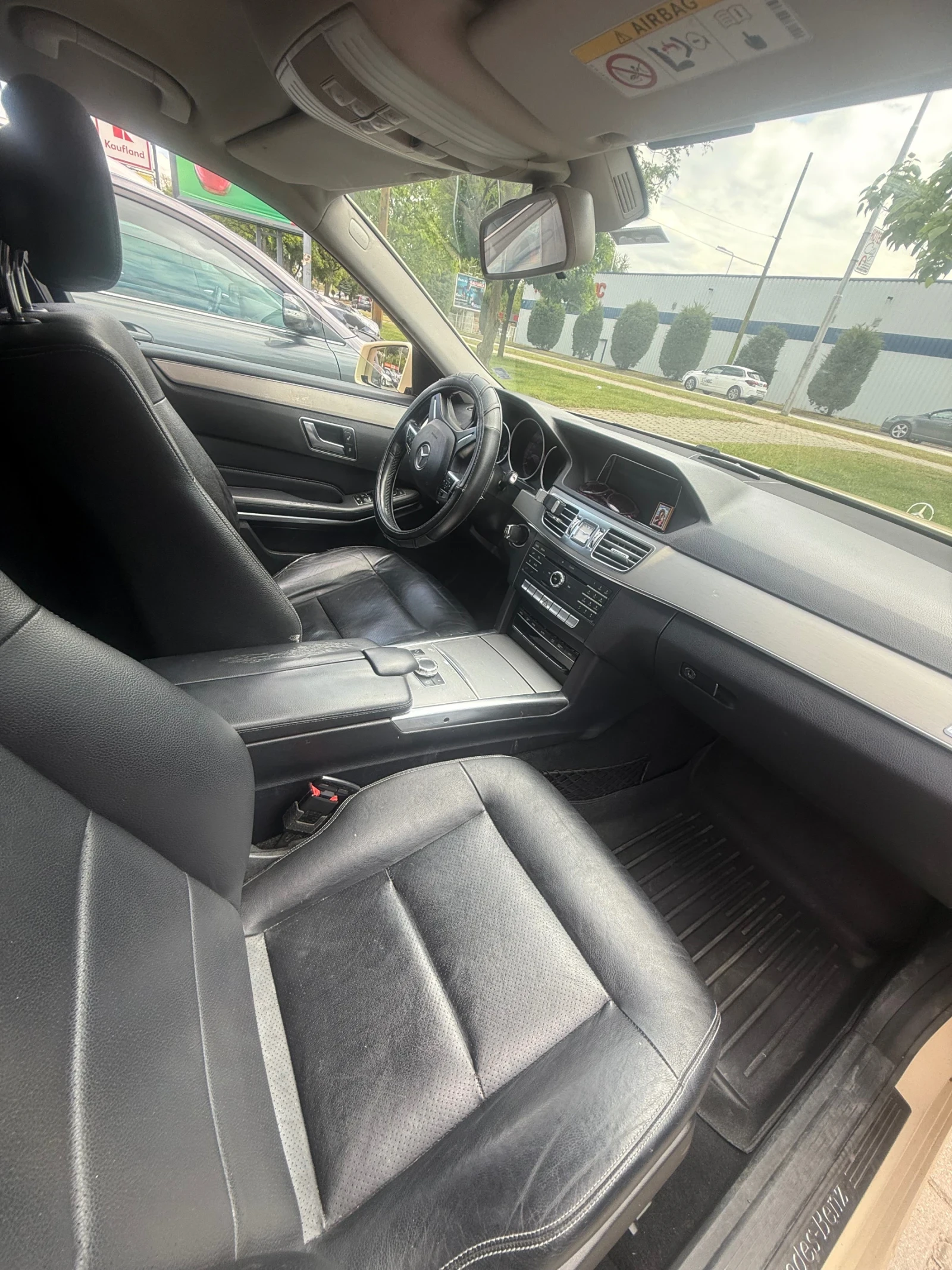 Mercedes-Benz E 200 z, снимка 2 - Автомобили и джипове - 54462246