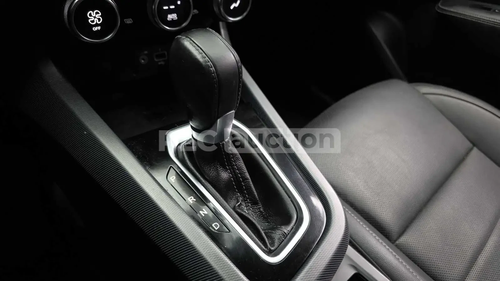 Renault Arkana КАМЕРА* ЛИЗИНГ* СЕРВИЗНА* ПОДГРЕВ* ДИГИТАЛ, снимка 9 - Автомобили и джипове - 54621475