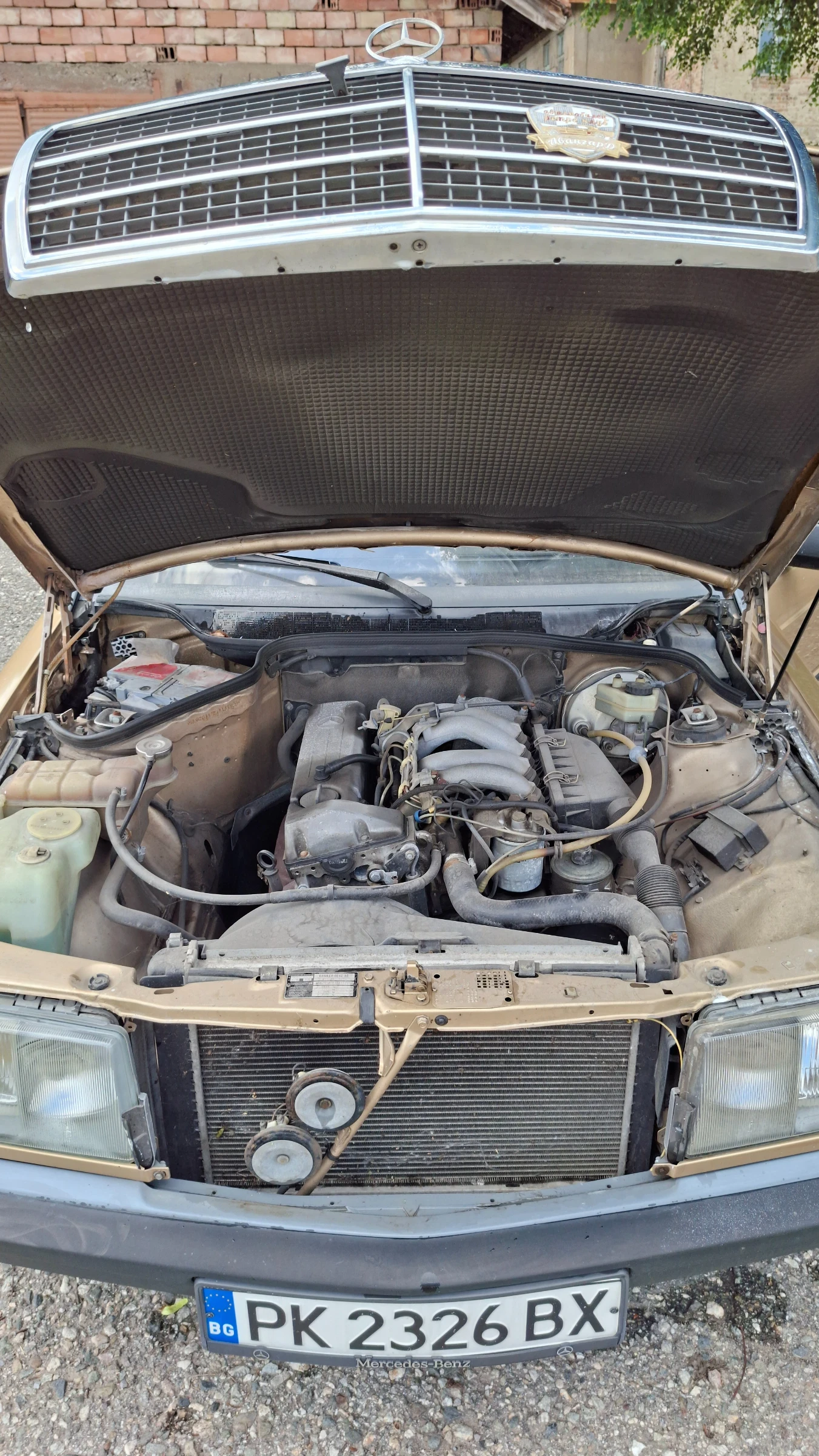 Mercedes-Benz 190 Ръчна, снимка 3 - Автомобили и джипове - 54914194