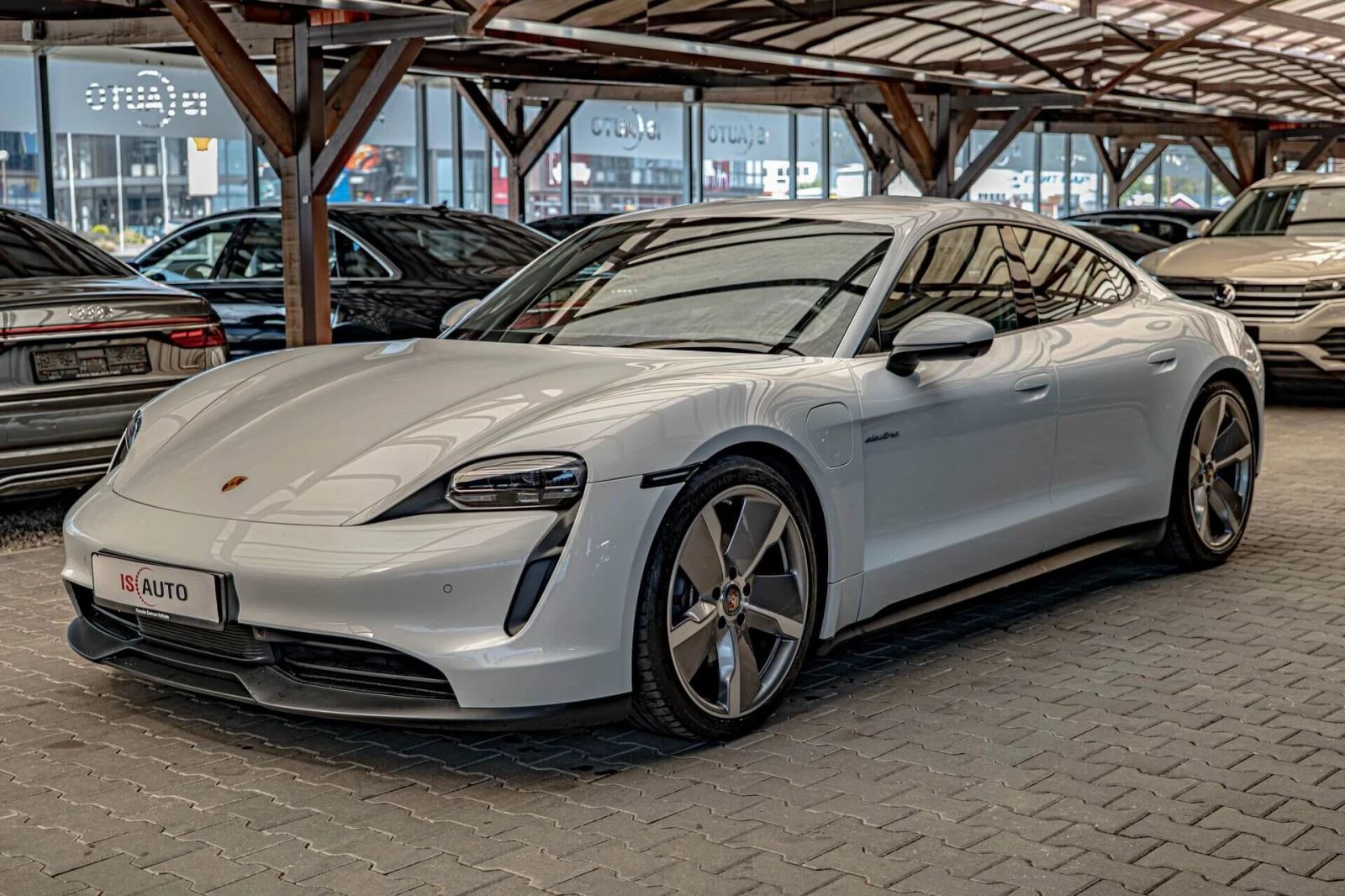 Porsche Taycan Performance/RWD/Подгрев/PASM/Амбиент/Мемори, снимка 3 - Автомобили и джипове - 55206659