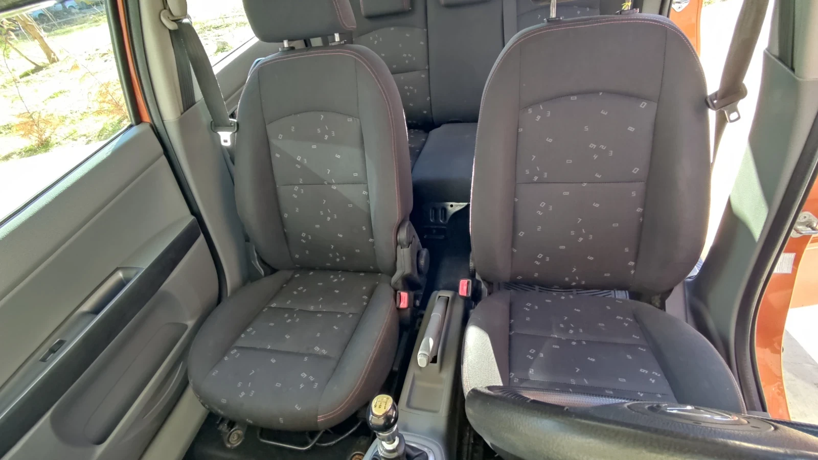 Mazda 2, снимка 6 - Автомобили и джипове - 55708625