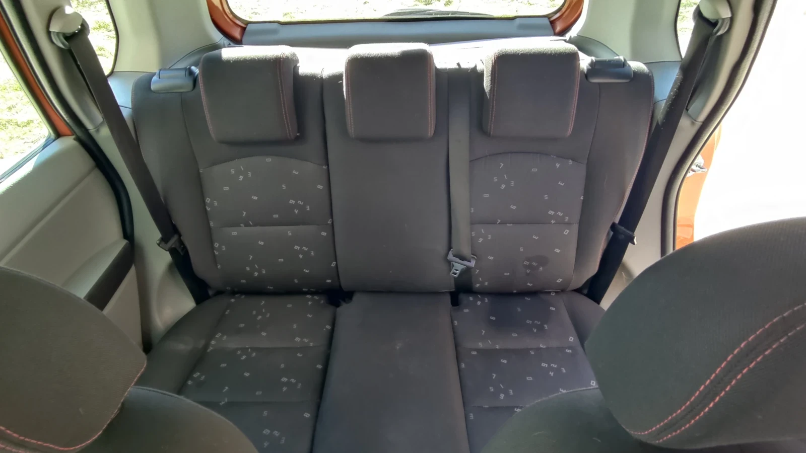 Mazda 2, снимка 7 - Автомобили и джипове - 55708625