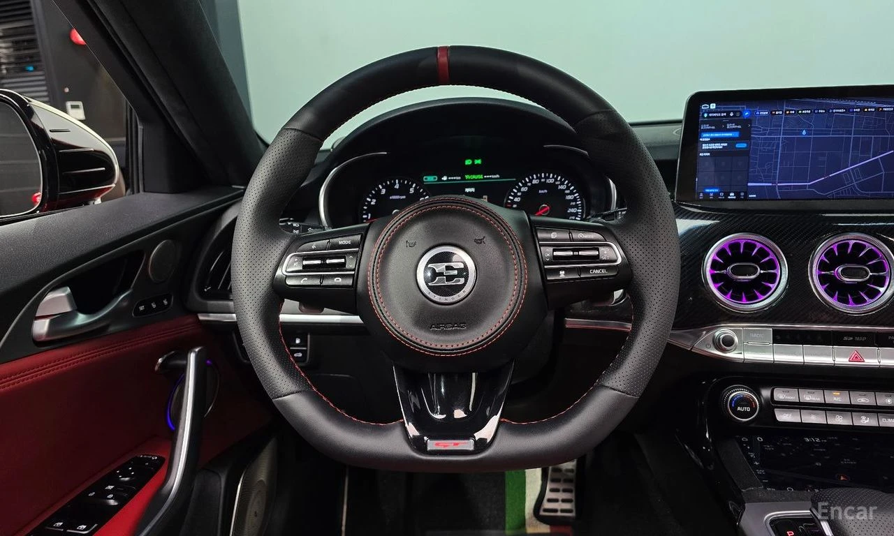 Kia Stinger 3.3* GT* TURBO* AWD* ОБДУХВАНЕ* ХЕДЪП* 360КАМЕРА* , снимка 8 - Автомобили и джипове - 55743073