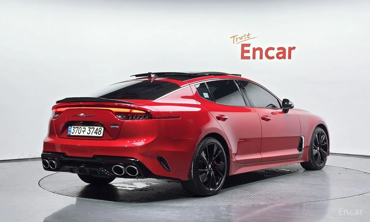 Kia Stinger 3.3* GT* TURBO* AWD* ОБДУХВАНЕ* ХЕДЪП* 360КАМЕРА* , снимка 2 - Автомобили и джипове - 55743073
