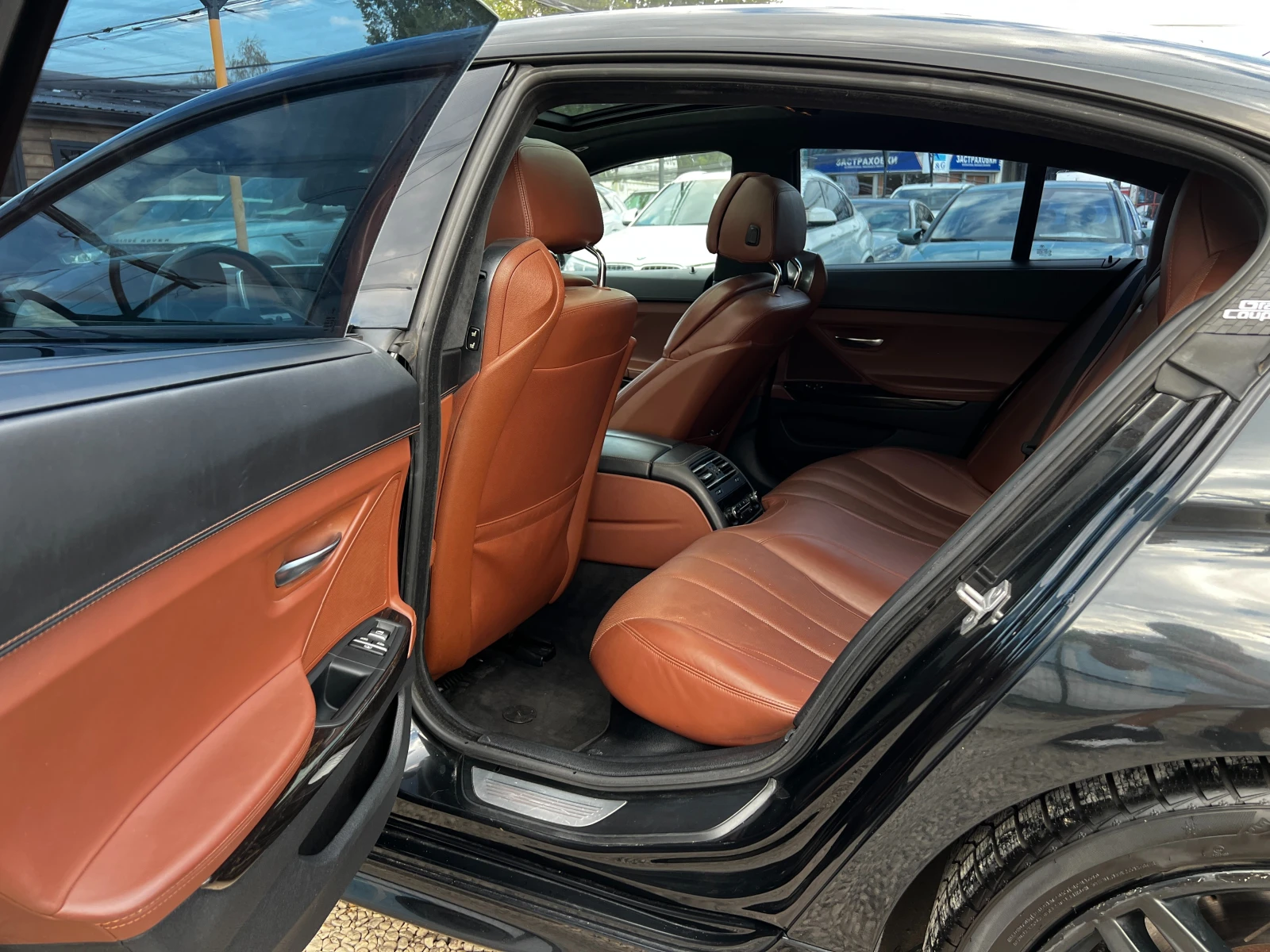 BMW 650 i xDRIVE/GRAN COUPE/M-SPORT/360/HeadUp/SoftClose, снимка 11 - Автомобили и джипове - 55825798