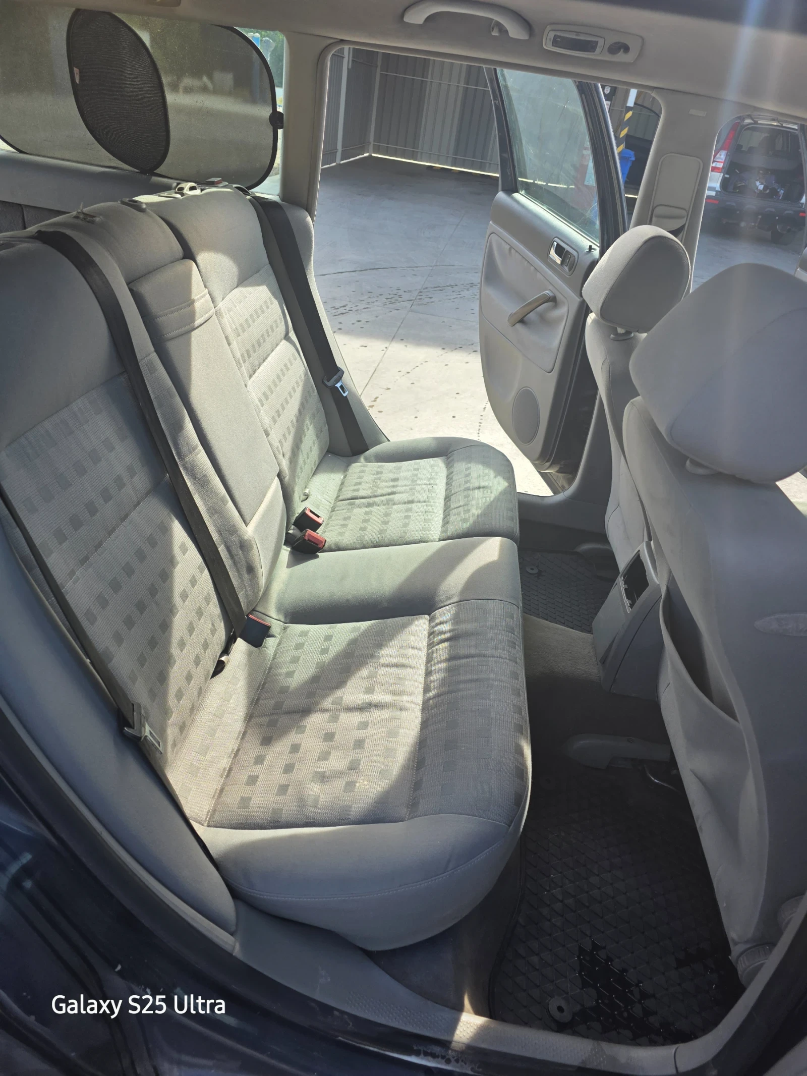 VW Passat 1.9tdi, снимка 11 - Автомобили и джипове - 56432672