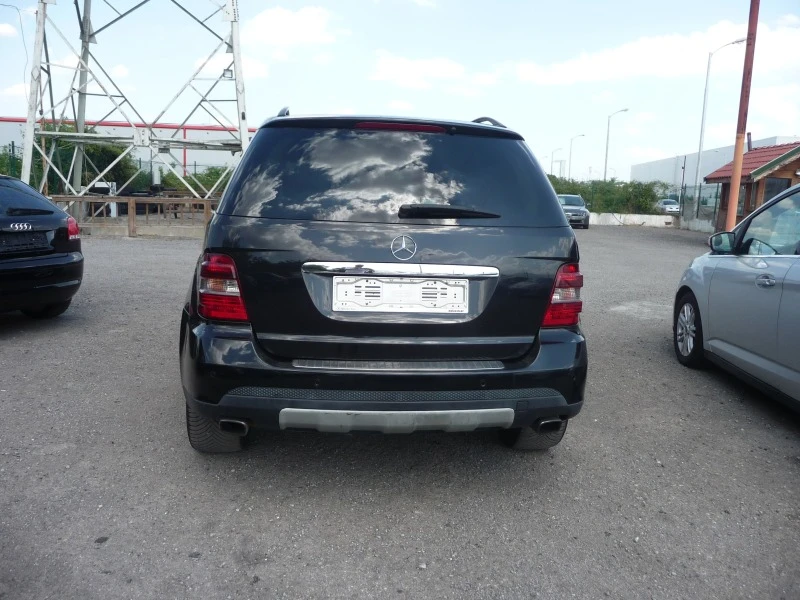 Mercedes-Benz ML 320 3.0CDI-SPORT-OFFROAD ПАКЕТ- ПЕРФЕКТЕН, снимка 6 - Автомобили и джипове - 41625934