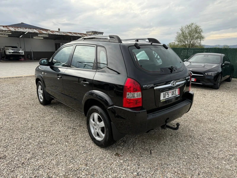 Hyundai Tucson 2.0CRDI 140hp 4x4, снимка 4 - Автомобили и джипове - 50016223