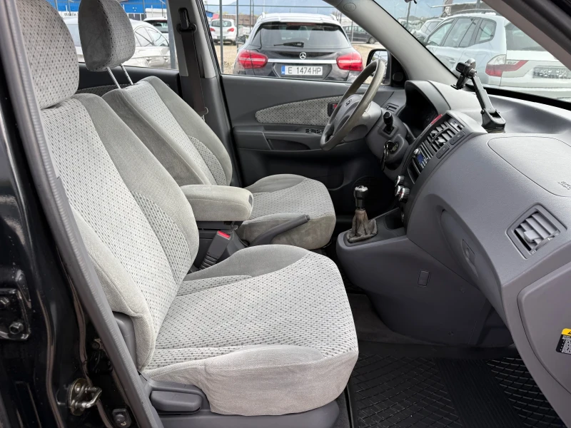 Hyundai Tucson 2.0CRDI 140hp 4x4, снимка 8 - Автомобили и джипове - 50016223