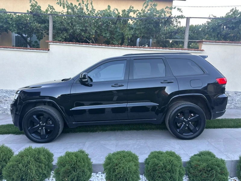 Jeep Grand cherokee Overland , снимка 4 - Автомобили и джипове - 51816171