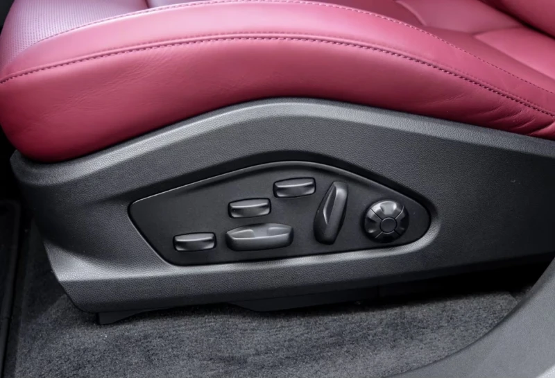 Porsche Macan 4* Electric* Bose* Pano, снимка 8 - Автомобили и джипове - 53153299