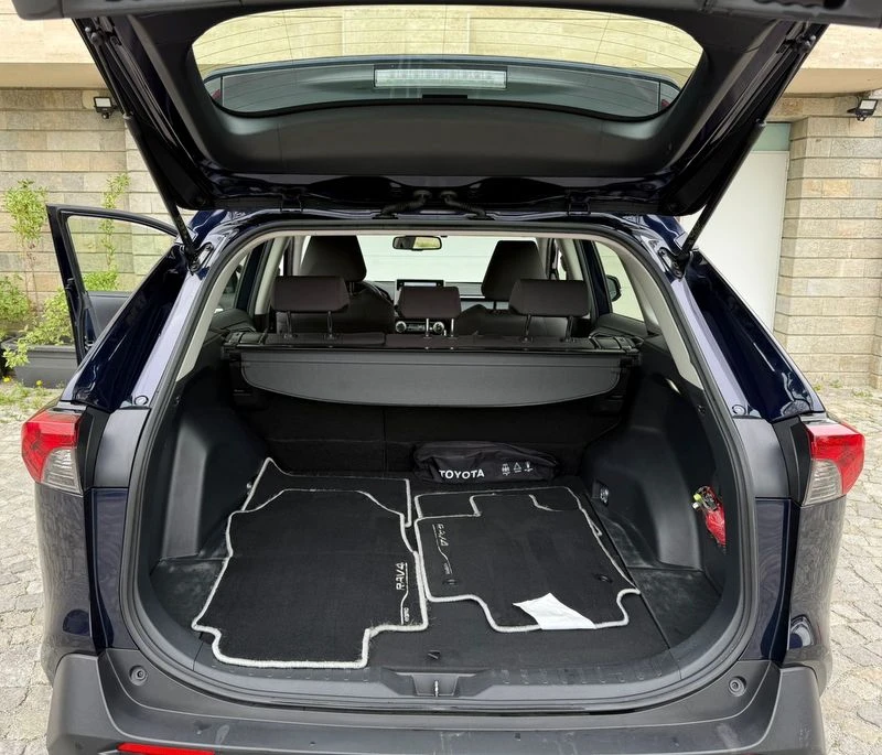 Toyota Rav4 2.5 HYBRID AWD-i, снимка 16 - Автомобили и джипове - 54569036
