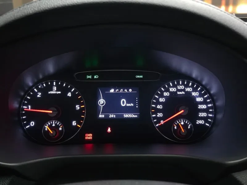 Kia Sorento 2.0 2Wd Noblesse, снимка 8 - Автомобили и джипове - 56699201